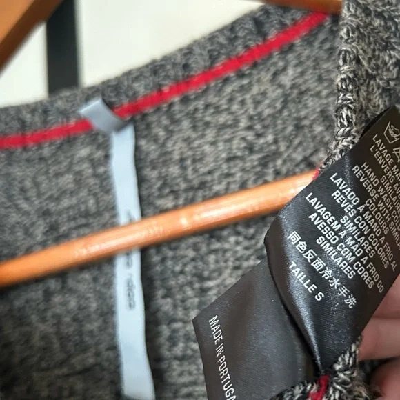 Cop.Copine Virgin Wool Cross Cape Sweater Poncho Arm Slit Minimalist Gray Size S - Picture 8 of 8